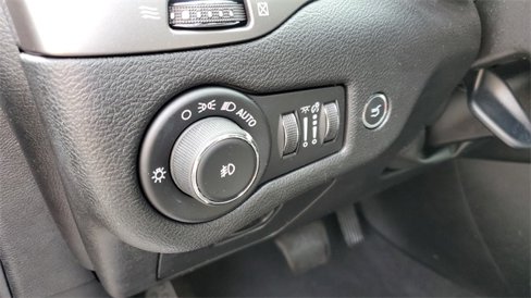 Certified 2020 Jeep Cherokee Limited image 11
