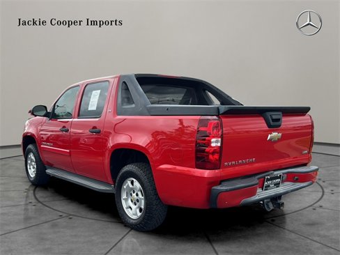 Used 2009 Chevrolet Avalanche LS image 3