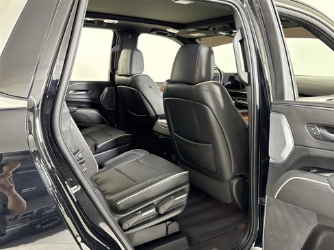 Used 2022 Cadillac Escalade Premium Luxury w/ Performance Package image 29
