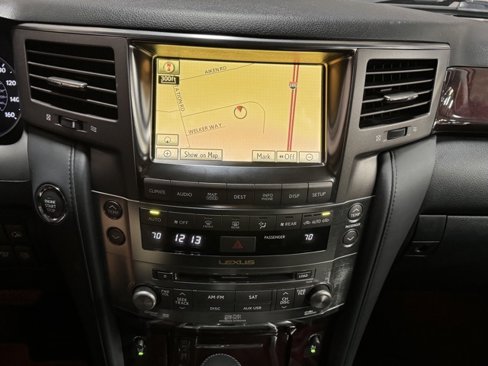 Used 2011 Lexus LX 570 4WD image 22