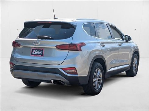Used 2020 Hyundai Santa Fe SE image 5