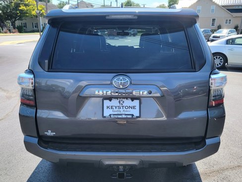Used 2018 Toyota 4Runner SR5 Premium image 6
