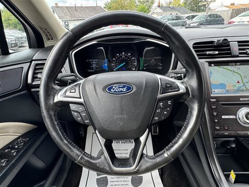 Used 2018 Ford Fusion Titanium image 40
