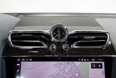 Used 2023 Bentley Bentayga Extended Wheelbase image 28