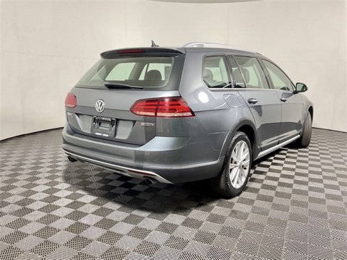 Used 2019 Volkswagen Golf Alltrack S image 15