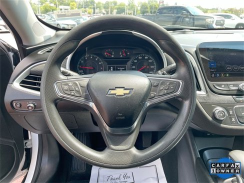 Used 2021 Chevrolet Malibu LS image 15