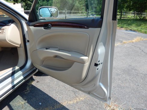 Used 2007 Buick Lucerne CXL image 14