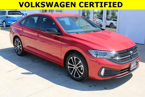 Certified 2024 Volkswagen Jetta Sport image 1