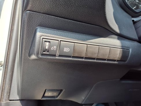 Used 2022 Toyota Corolla LE image 25