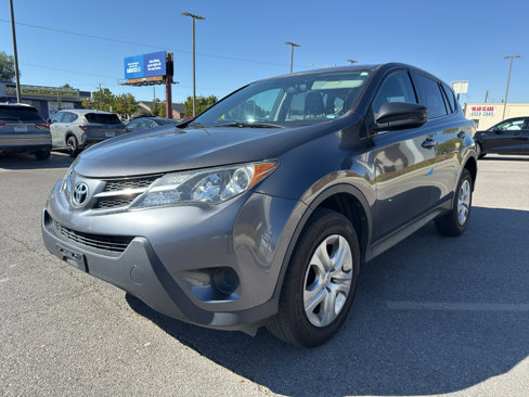 Used 2014 Toyota RAV4 LE image 3