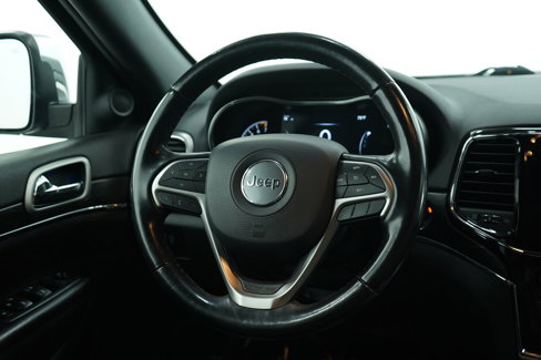 Used 2019 Jeep Grand Cherokee Limited w/ Luxury Group II image 14