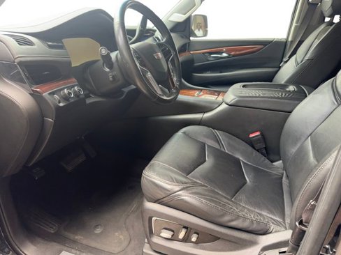 Used 2015 Cadillac Escalade ESV Luxury image 5