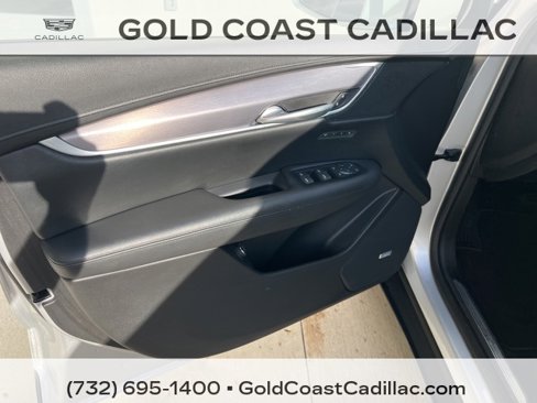 Used 2017 Cadillac XT5 Luxury w/ Driver Awareness Package image 15