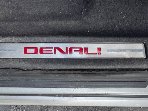 Used 2013 GMC Acadia Denali image 5