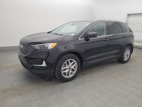 Used 2024 Ford Edge SEL image 2