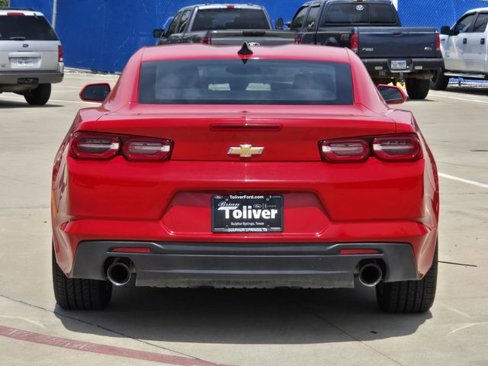 Used 2023 Chevrolet Camaro LT image 8