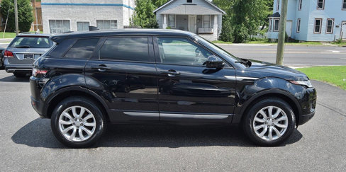 Used 2018 Land Rover Range Rover Evoque image 15