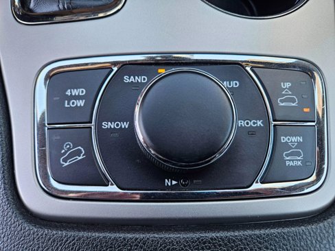 Used 2019 Jeep Grand Cherokee High Altitude image 29