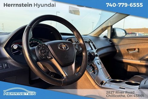 Used 2015 Toyota Venza Limited image 19