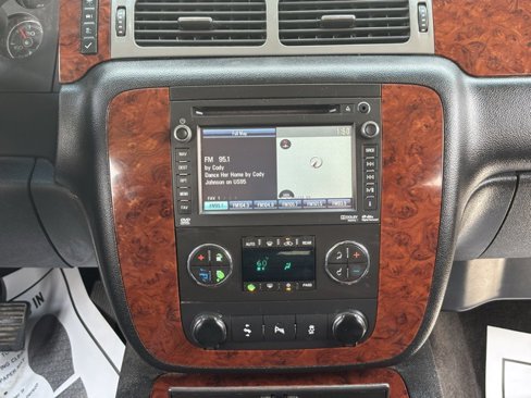 Used 2012 Chevrolet Tahoe LTZ image 13