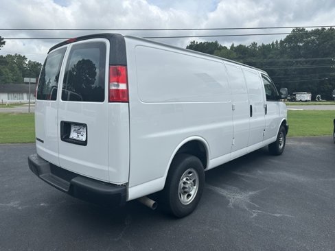 Used 2022 Chevrolet Express 2500 Extended w/ Driver Convenience Package image 5