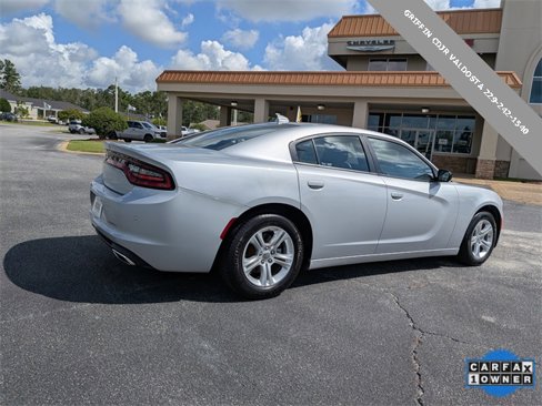 Used 2023 Dodge Charger SXT image 3