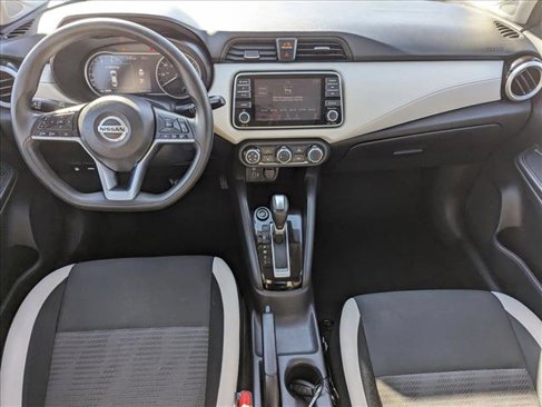 Used 2021 Nissan Versa SV image 17