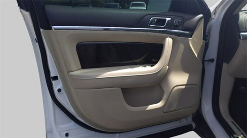 Used 2013 Lincoln MKS AWD image 15