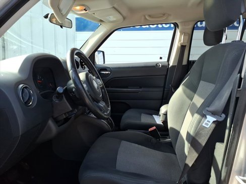 Used 2011 Jeep Patriot Latitude image 7
