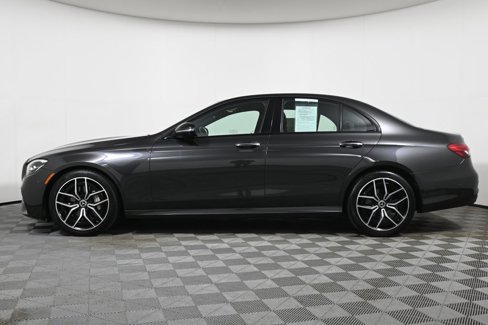 Used 2021 Mercedes-Benz E 350 4MATIC Sedan image 2