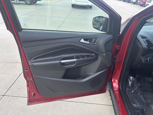 Used 2016 Ford Escape SE w/ Equipment Group 201A image 11