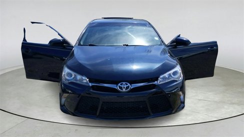 Used 2015 Toyota Camry SE image 9