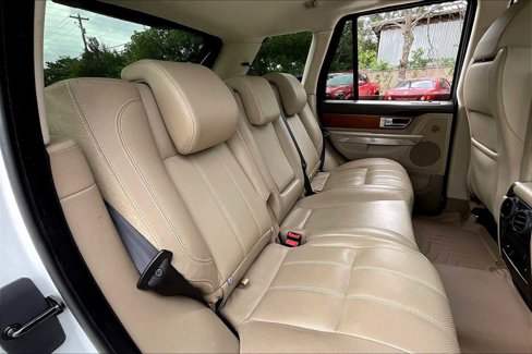 Used 2011 Land Rover Range Rover Sport HSE LUX image 19