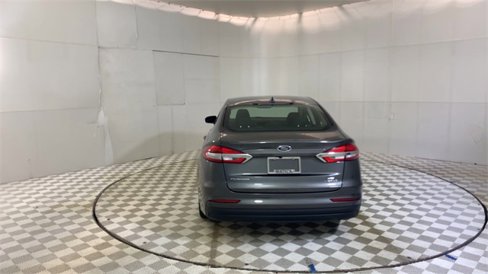 Used 2019 Ford Fusion SE image 7