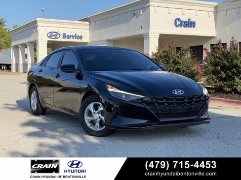 Used 2023 Hyundai Elantra SE image 1
