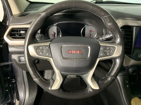 Used 2017 GMC Acadia Denali w/ Technology Package image 8