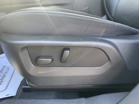Used 2023 Buick Envision Essence image 20