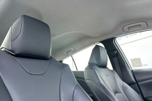Used 2018 Toyota Prius Prime image 14