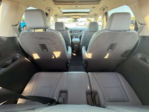 Used 2021 Buick Enclave Essence w/ Sound and Sites Package image 18