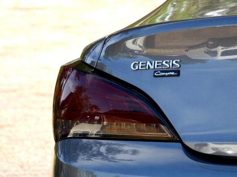 Used 2016 Hyundai Genesis 3.8 image 8