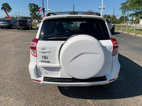 Used 2011 Toyota RAV4 2WD image 9