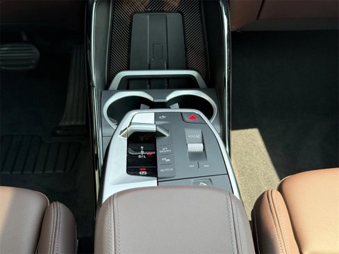 Used 2025 BMW X1 xDrive28i image 13