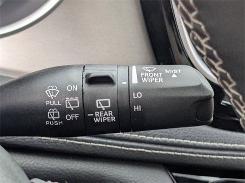 Used 2024 Chrysler Pacifica Premium image 23