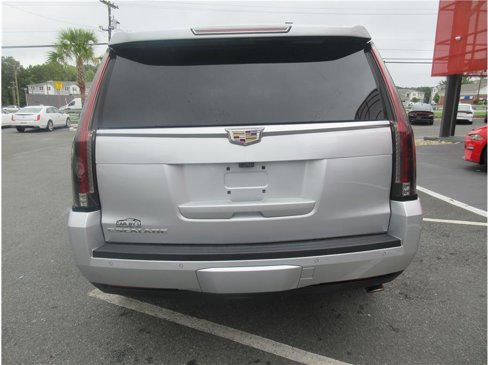 Used 2018 Cadillac Escalade Platinum image 4