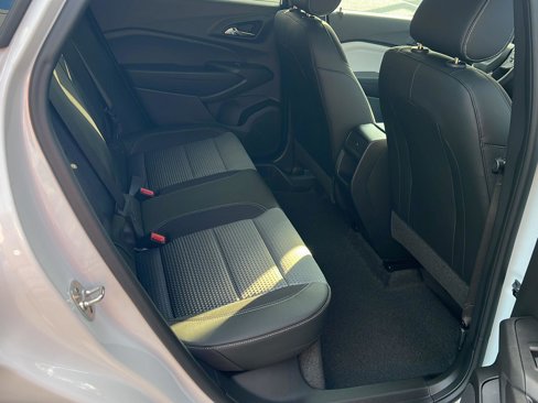 New 2025 Chevrolet Trax LT w/ Driver Confidence Package image 13