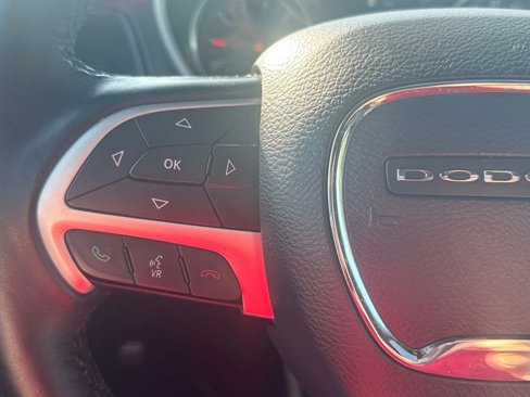 Used 2016 Dodge Challenger SXT Plus image 18