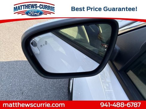 Certified 2020 Ford Escape SE image 9