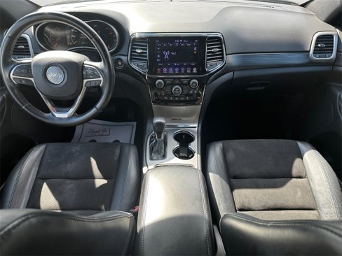 Used 2020 Jeep Grand Cherokee Altitude image 17