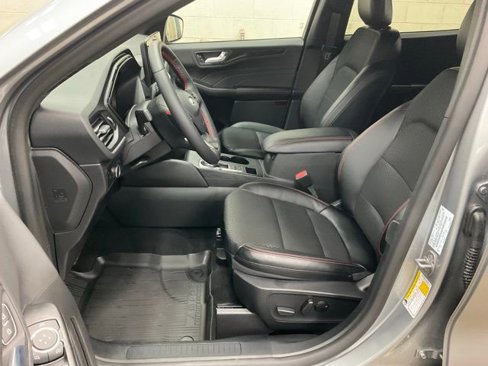 Used 2024 Ford Escape ST-Line w/ Tech Pack #1 image 6