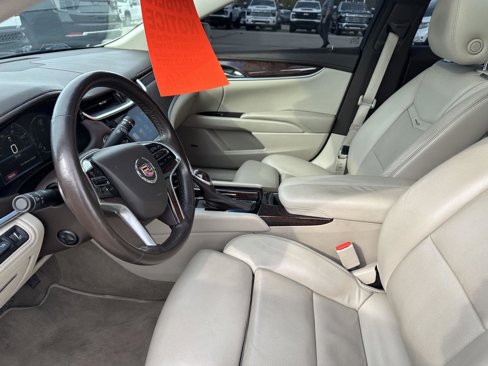 Used 2013 Cadillac XTS Premium image 22